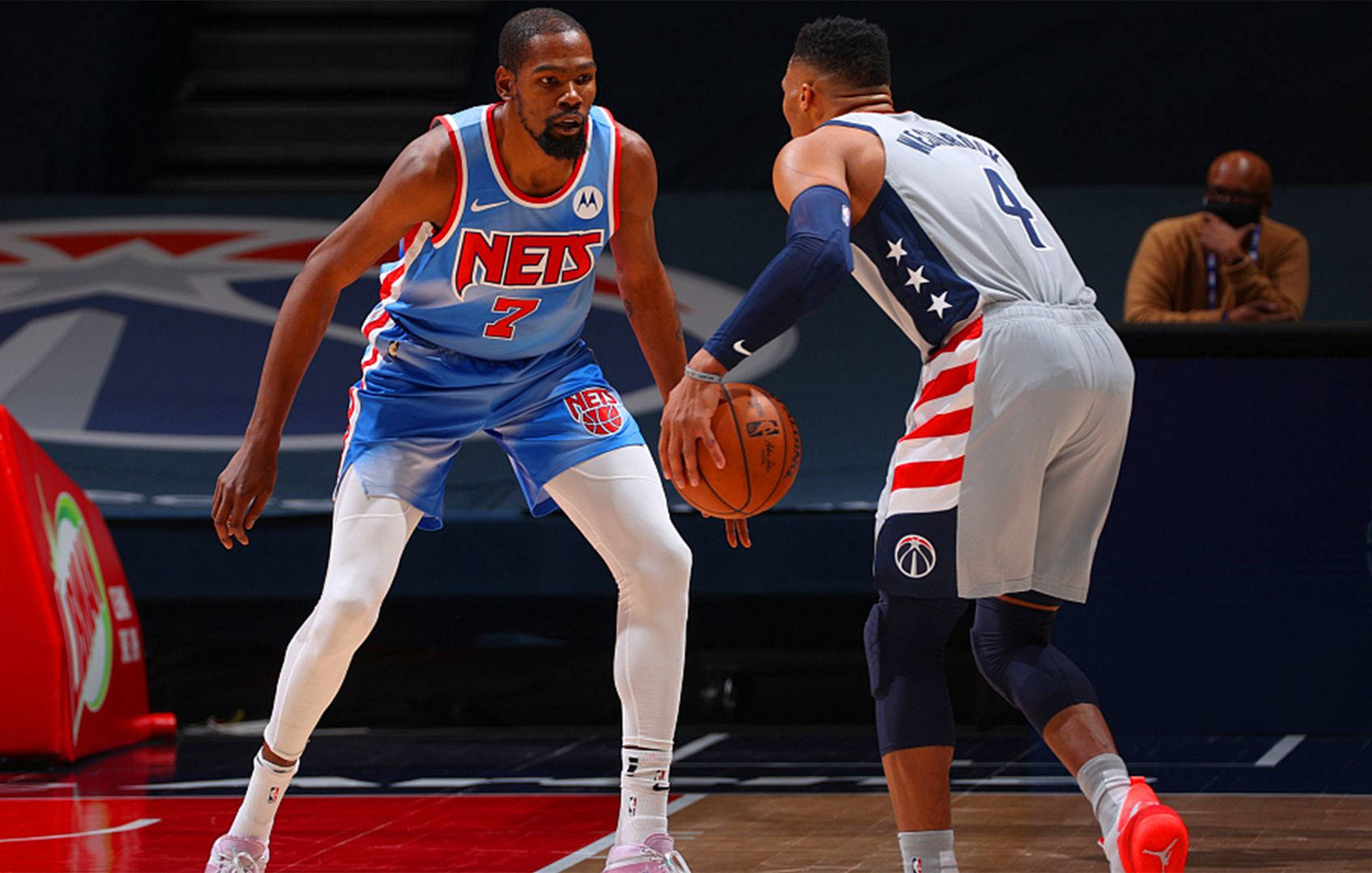 开云中国-TheShy与90激战加拿大队分钟，锐不可当胜负难料！，杜兰特焦点对战比赛高潮迭起-开云中国