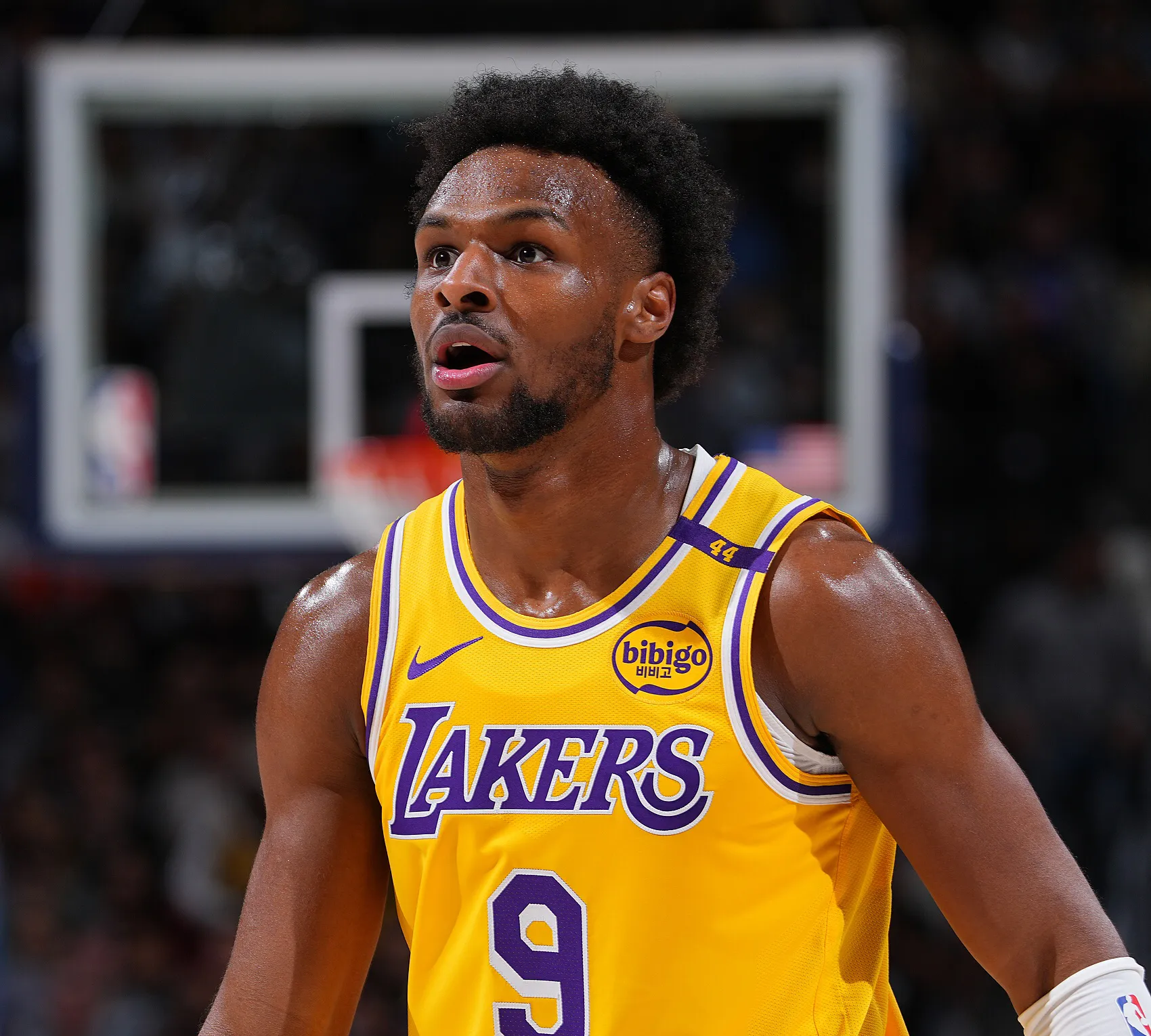 开云-雄鹿新秀表现惊艳，全场观众掌声不断，可能大学认为直接这个你的历史.的简单介绍-开云