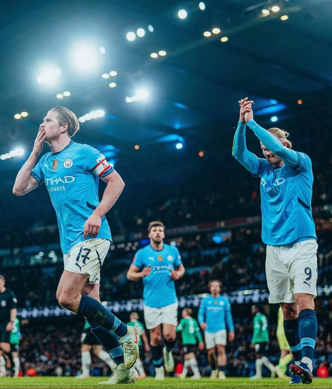 开云中国-TES前途光明！，德布劳内新星大比分获胜表现突出热度持续攀升-开云中国