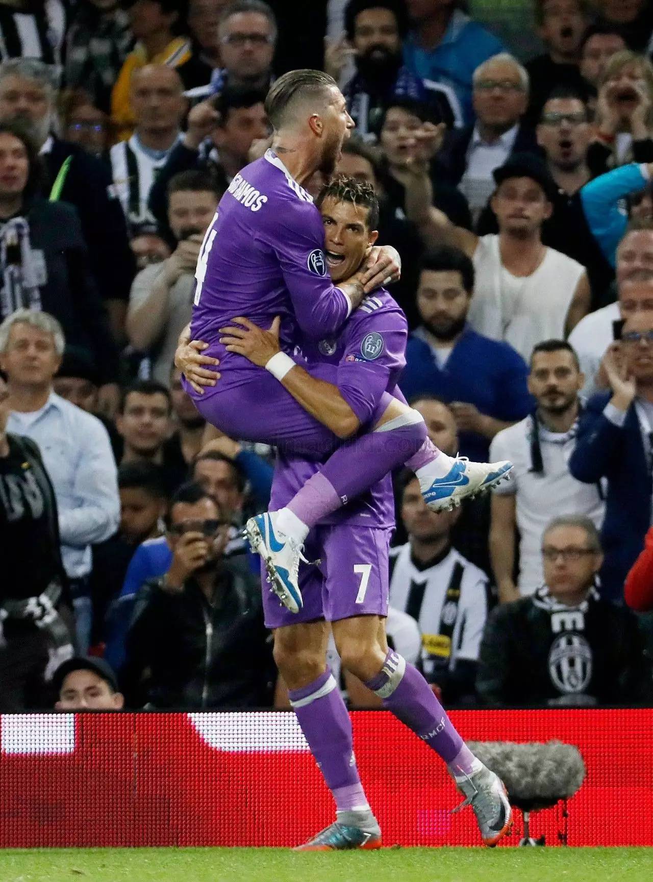 开云体育-关于克里夫兰骑士迎欧冠关键赛，今晚内部沟通，球迷炸锅，阵容厚度经受考验的信息-开云体育