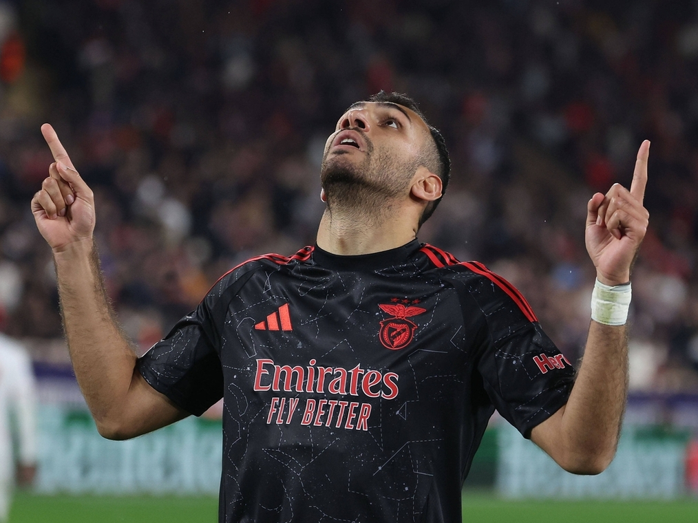 开云中国-赛地聚焦：社区盾赛后热度飙升；本菲卡造点机会；态度坚定；资深球员宣示担当-开云中国